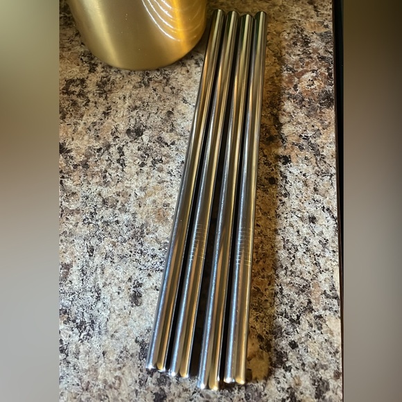 Owala Gold and Black Water Bottle - Picture 4 of 4